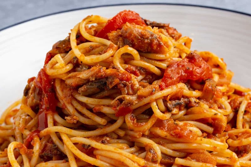 Jollof spaghetti 