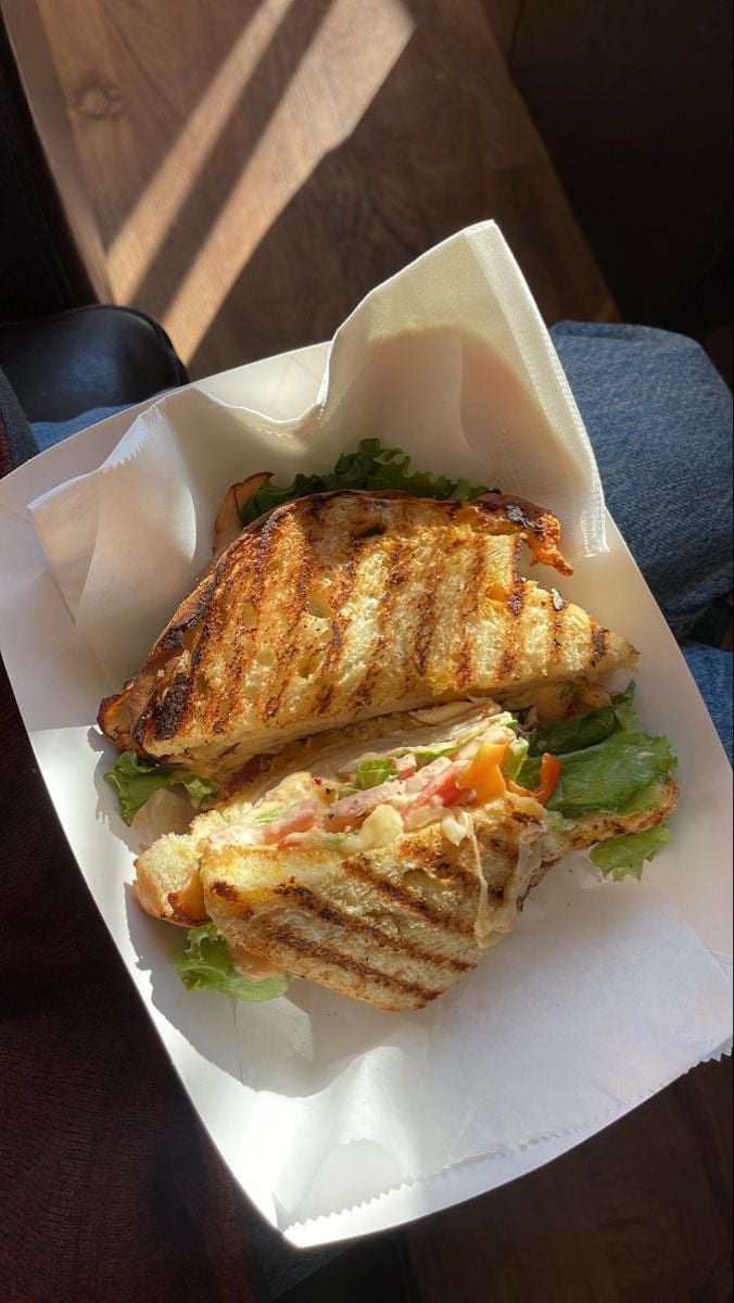 Chicken sandwich 